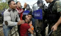 В Македонии продлили режим ЧС из-за мигрантов