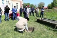 В Чечне заложили капсулу под строительство новой мечети в Серноводске