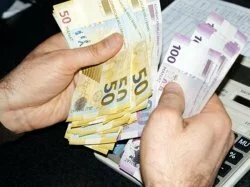 Азербайджанскому манату девальвация не грозит – эксперт