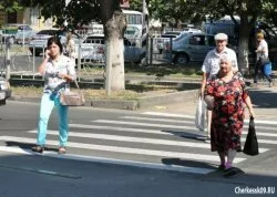 В Черкесске появились инновационные пешеходные переходы