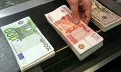 Курс доллара на бирже превысил 68 рублей, евро стал дороже 76