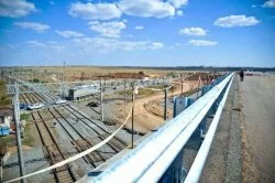 В Волгоградской области продолжается строительство путепровода на ростовской трассе
