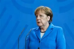 Меркель теряет позиции в Германии