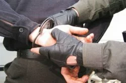 Полицейские задержали 27-летнего волгоградца, избившего врача-травматолога