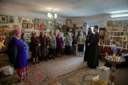 Благословение архиепископа Пятигорского и Черкесского Феофилакта передано новообразованным общинам